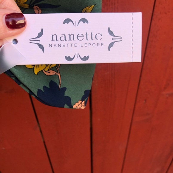 💚 NWT Nanette Lepore  Lora Button Down Top - Size Small 💚 - Picture 8 of 9